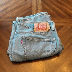 Levis 501 Regular Fit Jean - Light Stonewash - 32x30